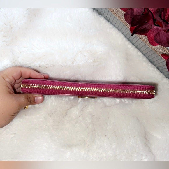 TORY BURCH Raspberry Leather Zip Wallet - Picture 5 of 10